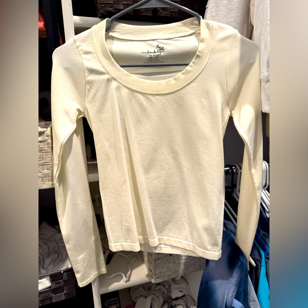 NWOT Free People scoop neck shirt.